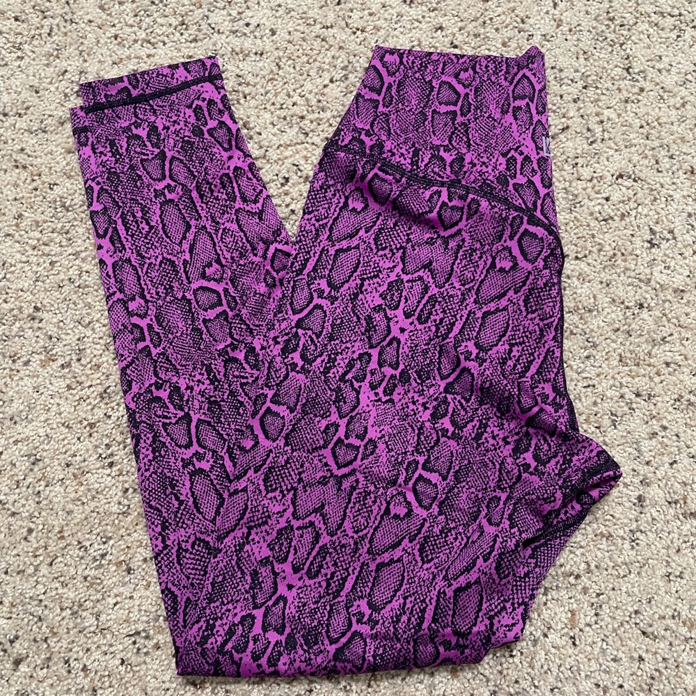 BuffBunny Large Purple Snake Print Leggings